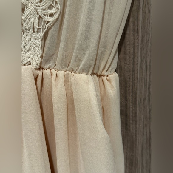 Sleeveless Lace Chiffon Dress - Picture 4 of 5